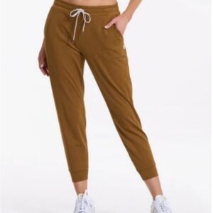 NWT Vuori Performance Jogger